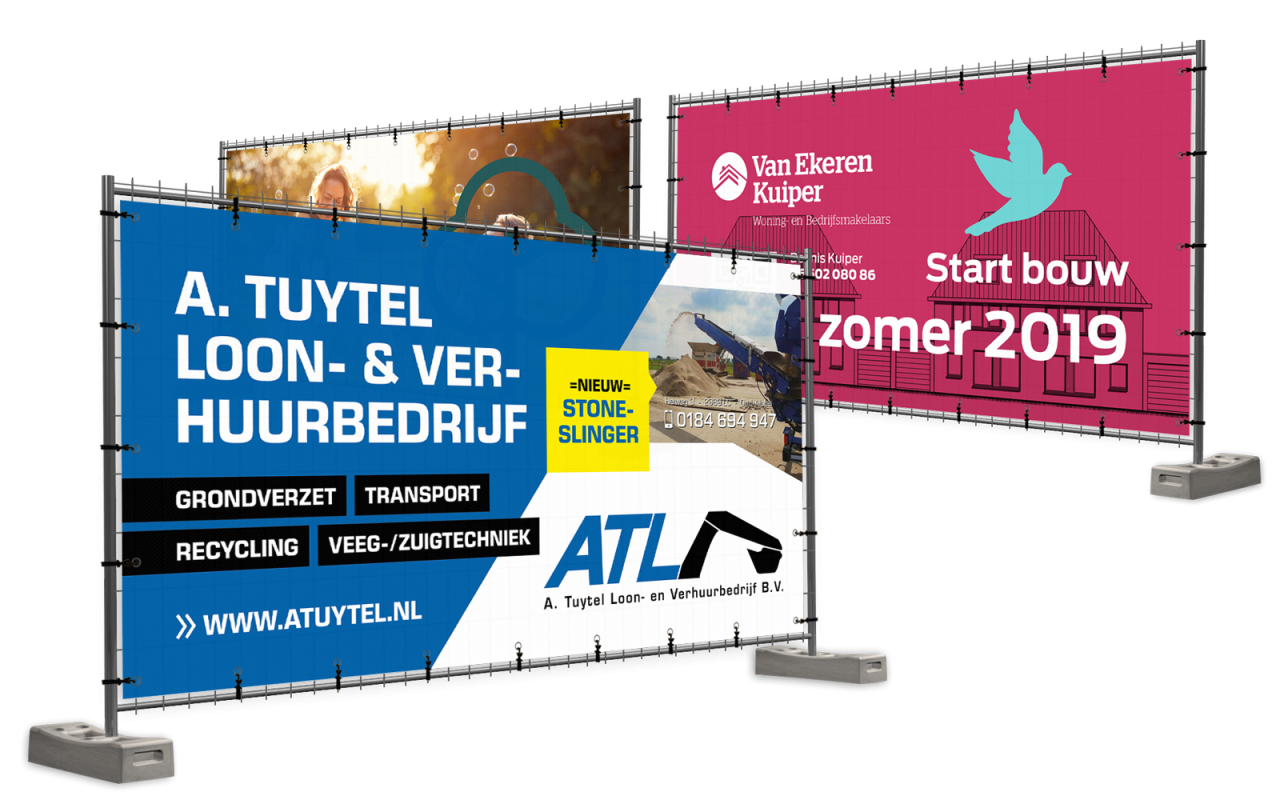 Spandoeken op de gevel of als reclame of bouwhekdoeken als reclame bij evenementen